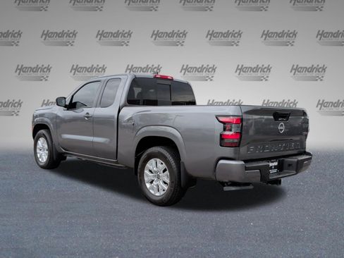 Used 2024 Nissan Frontier SV w/ SV Convenience Package RWD image 9