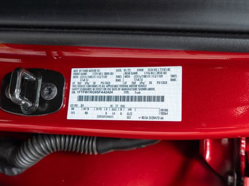 Used 2025 Ford F150 Raptor image 20