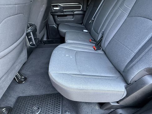 Used 2024 RAM 2500 Big Horn w/ Night Edition AWD/4WD image 16