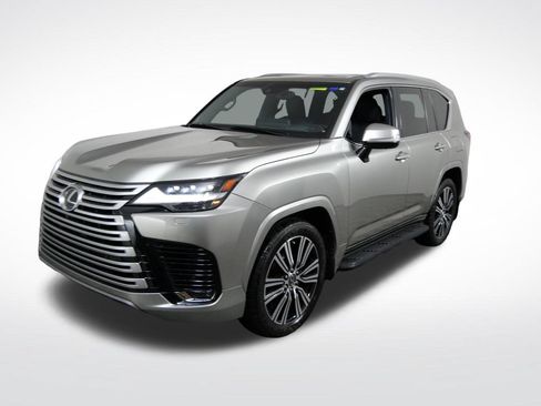 Used 2023 Lexus LX 600 4WD w/ Luxury Package image 9