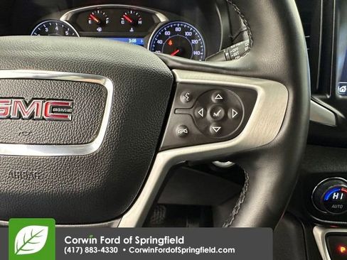 Used 2023 GMC Terrain SLT image 31