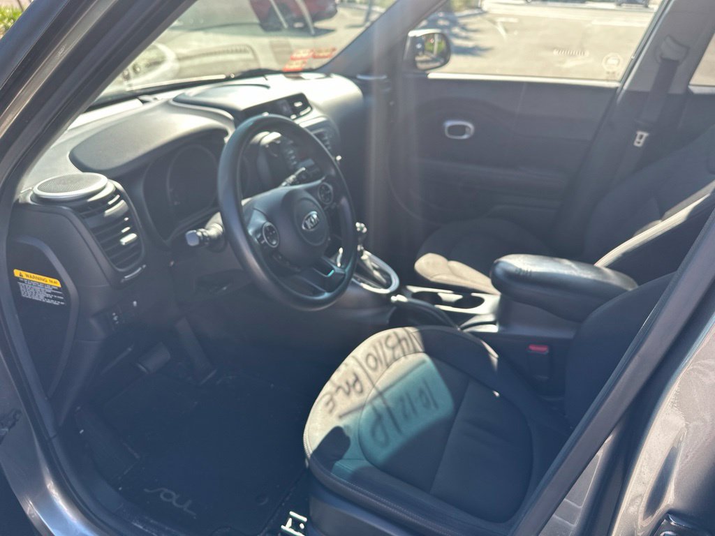 Used 2015 Kia Soul FWD image 8