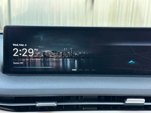 Used 2023 Genesis GV70 2.5T w/ Select Package AWD/4WD image 17