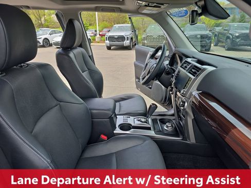 Certified 2022 Toyota 4Runner Limited AWD/4WD image 13