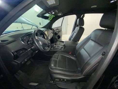 Used 2023 Chevrolet Traverse RS w/ LPO, Floor Liner Package FWD image 24