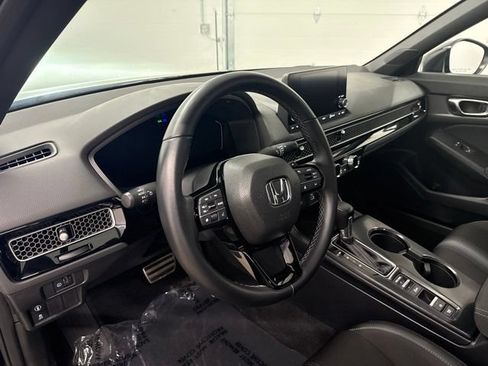 Used 2023 Honda Civic Sport image 16