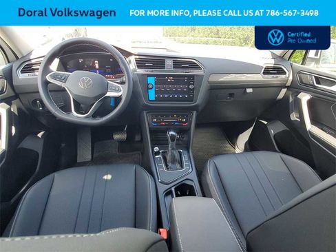 Used 2023 Volkswagen Tiguan SE image 28