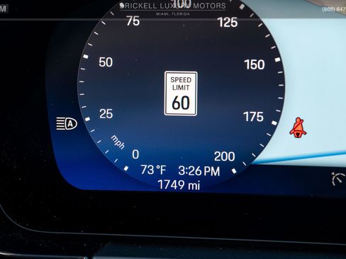 Used 2025 Porsche Macan 4 Electric image 35