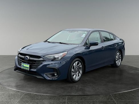 Used 2023 Subaru Legacy Limited AWD/4WD image 3