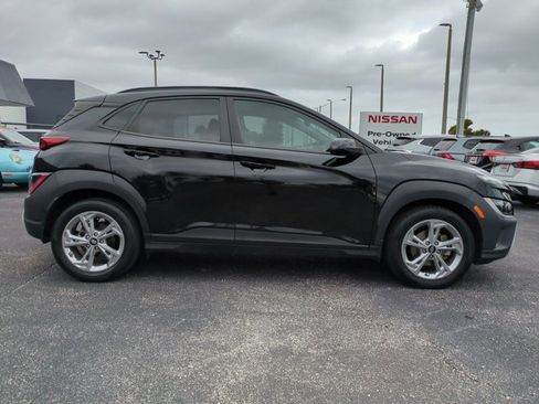 Used 2022 Hyundai Kona SEL image 3