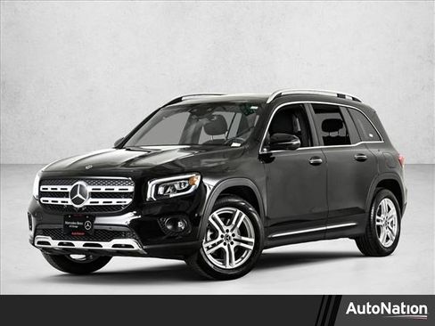 Used 2023 Mercedes-Benz GLB 250 4MATIC image 1