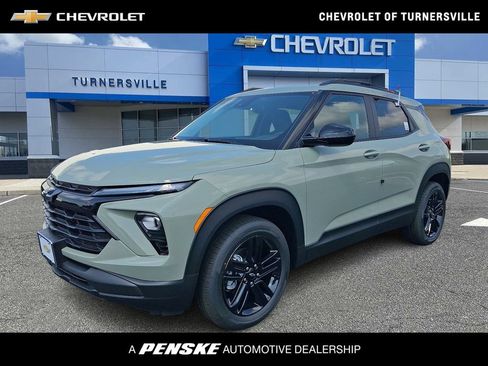 New 2026 Chevrolet TrailBlazer LT w/ Midnight Edition AWD/4WD image 1
