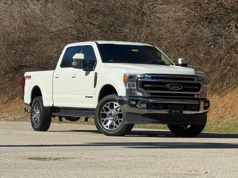 Used 2021 Ford F250 Lariat w/ Lariat Value Package image 2
