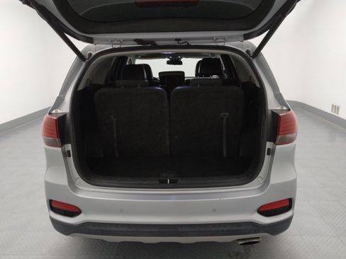 Used 2019 Kia Sorento EX image 29