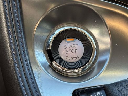 Used 2018 Nissan Maxima SR image 8