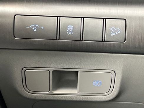 Used 2025 Hyundai Kona SEL FWD image 39