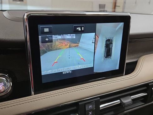 Used 2022 Lincoln Corsair Reserve w/ Equipment Group 201A image 12