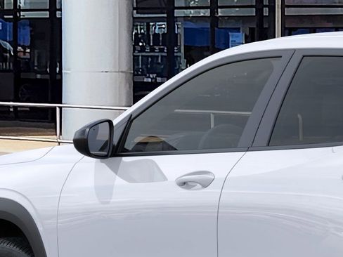 New 2026 Chevrolet Trax RS image 12