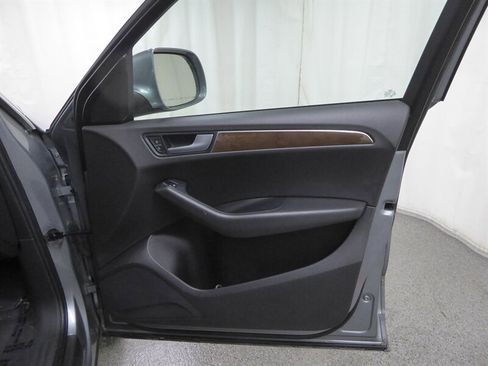 Used 2010 Audi Q5 3.2 Premium image 24