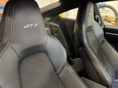 Used 2022 Porsche 911 GT3 RWD image 9