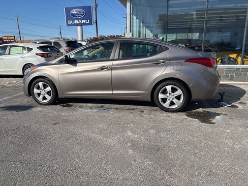 Used 2011 Hyundai Elantra GLS w/ Preferred Equipment Pkg 3 image 9