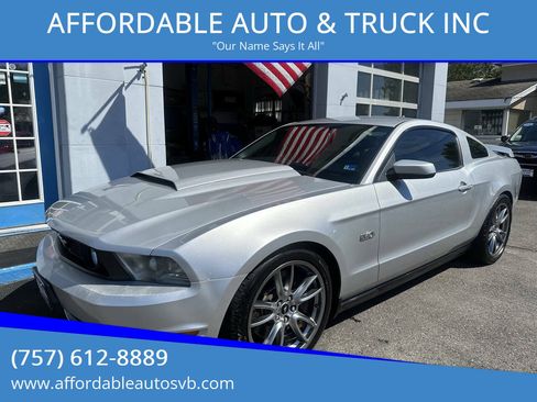 Used 2012 Ford Mustang GT Premium w/ HID Headlamps & Security Pkg RWD image 1