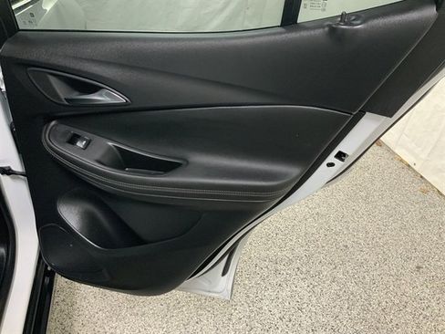 Used 2024 Buick Encore GX Sport Touring image 19