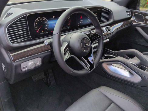 Used 2025 Mercedes-Benz GLE 350 4MATIC image 10