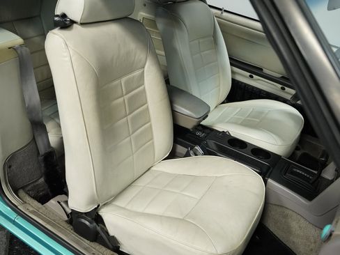 Used 1992 Ford Mustang LX image 37
