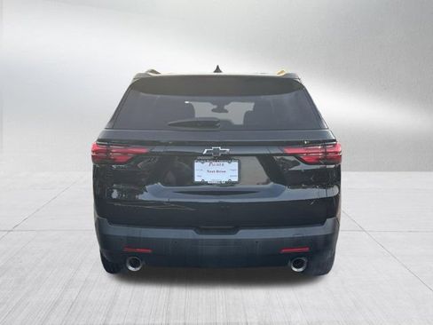 Used 2022 Chevrolet Traverse LT FWD image 7