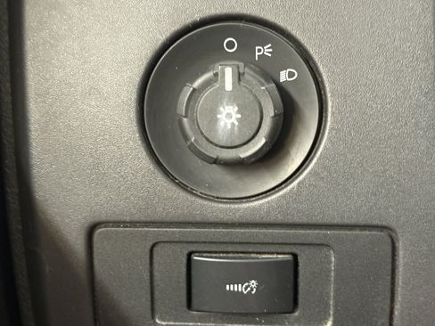 Used 2013 Ford F150 XL w/ Mid Equipment Group RWD image 14