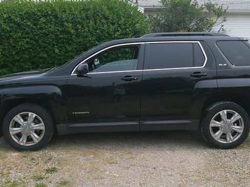 Used 2017 GMC Terrain SLE w/ Convenience Package FWD image 1