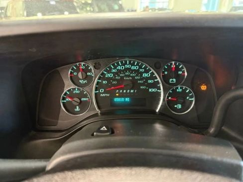 Used 2015 Chevrolet Express 3500 image 16