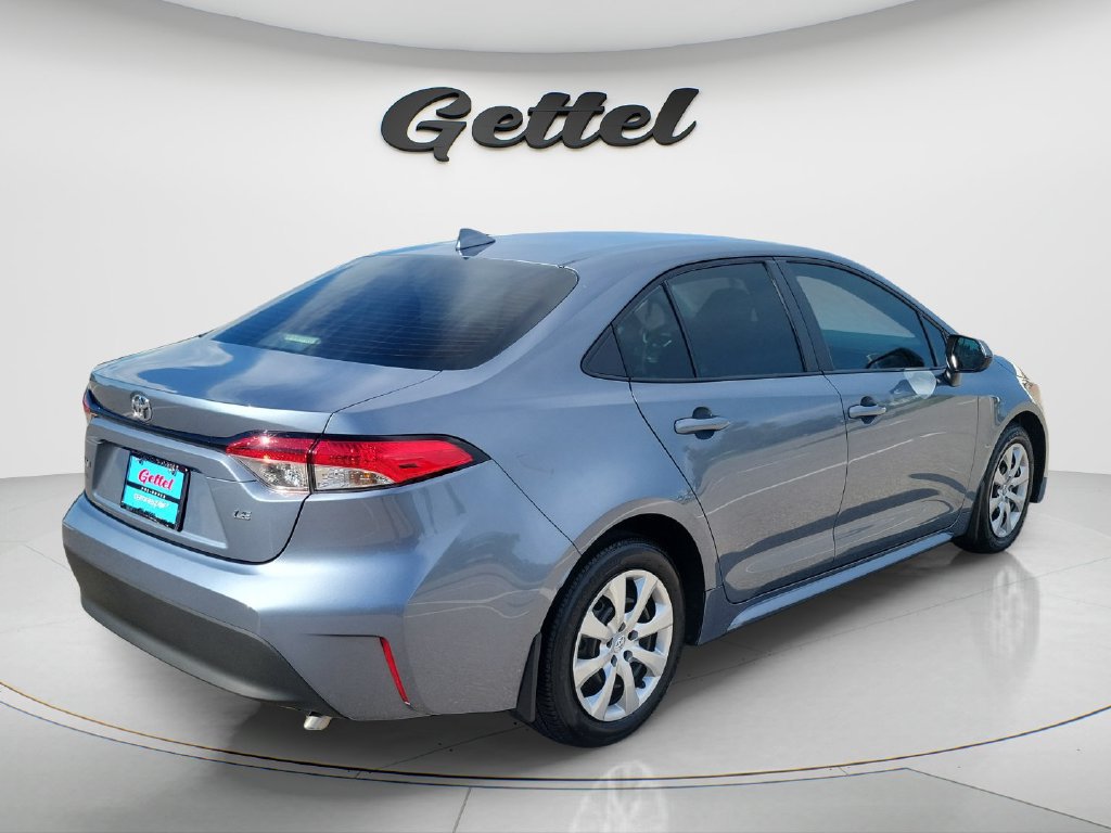 Certified 2025 Toyota Corolla LE FWD image 5