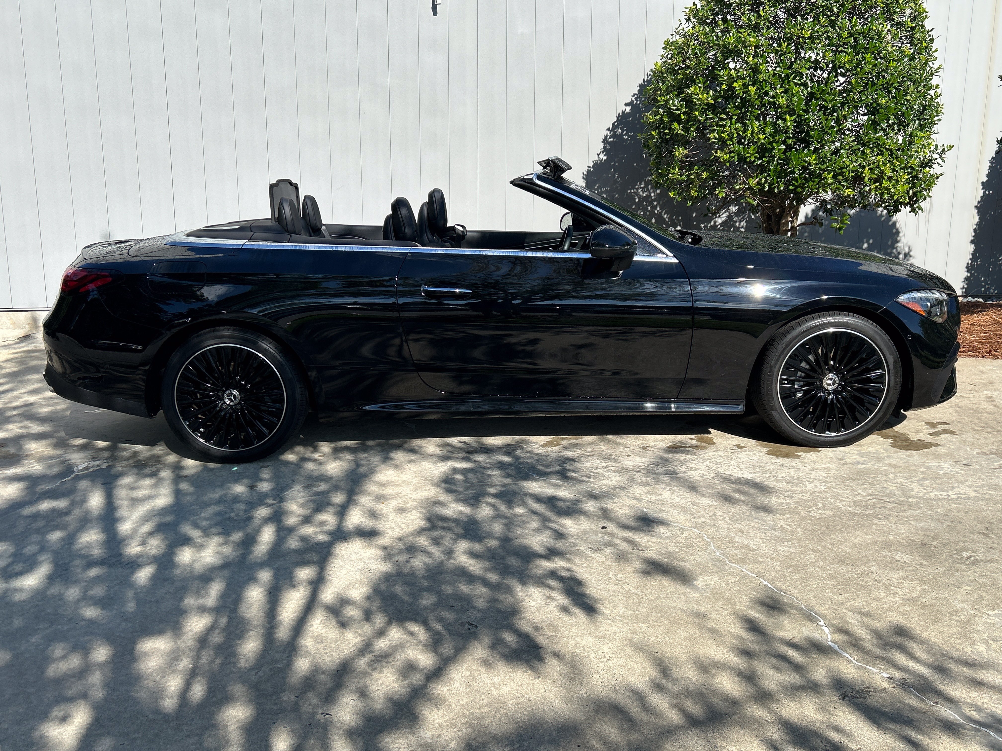 Certified 2025 Mercedes-Benz CLE 300 4MATIC Cabriolet image 10