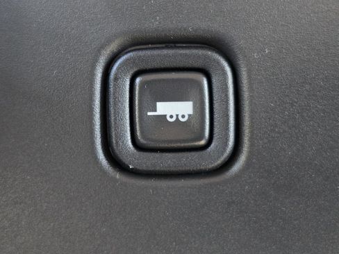 New 2025 Chevrolet Express 2500 w/ Driver Convenience Package image 23