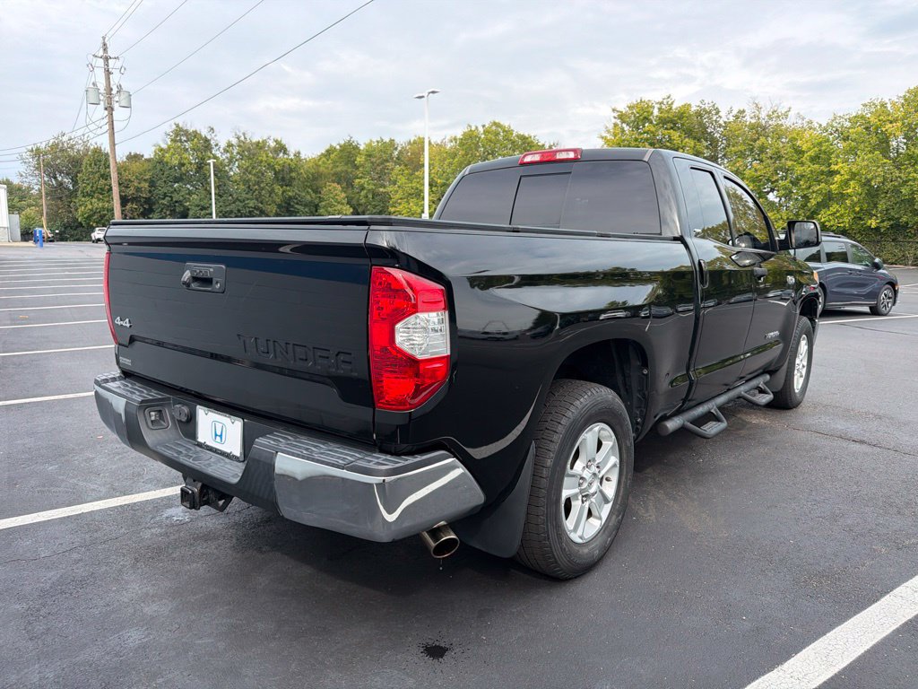 Used 2017 Toyota Tundra SR5 w/ SR5 Upgrade Package AWD/4WD image 5