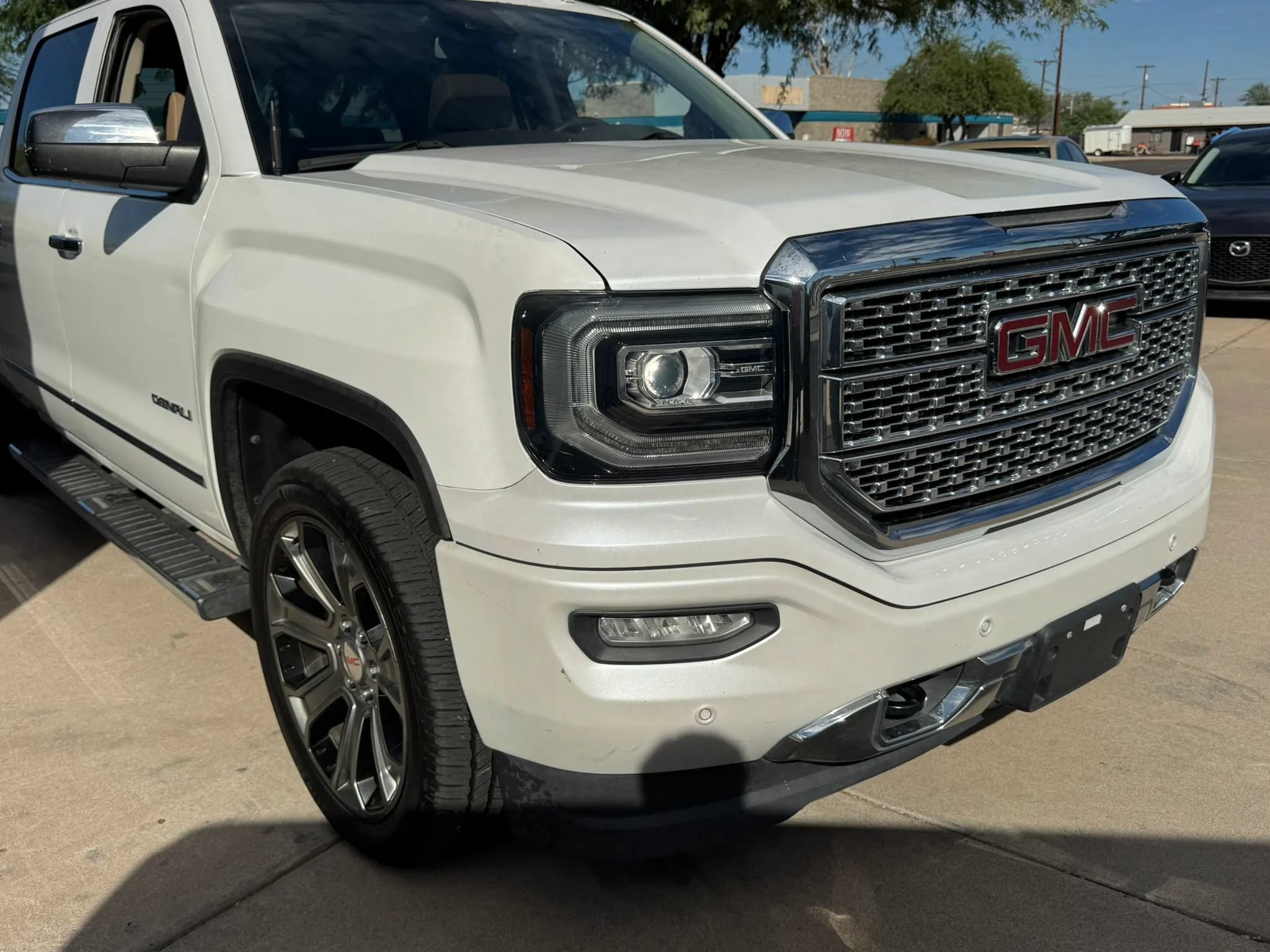 Used 2017 GMC Sierra 1500 Denali AWD/4WD image 26