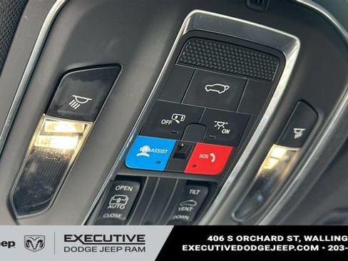 Used 2023 Jeep Grand Cherokee Altitude AWD/4WD image 20