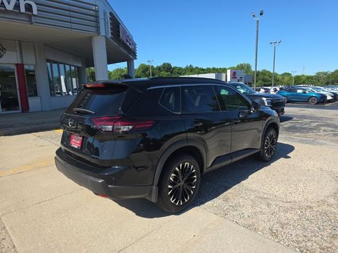 New 2026 Nissan Rogue Dark Armor AWD/4WD image 3