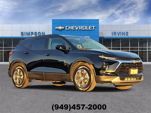 Used 2025 Chevrolet Blazer LT w/ Convenience Package image 1