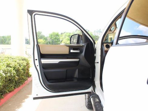 Used 2014 Toyota Tundra Limited image 26