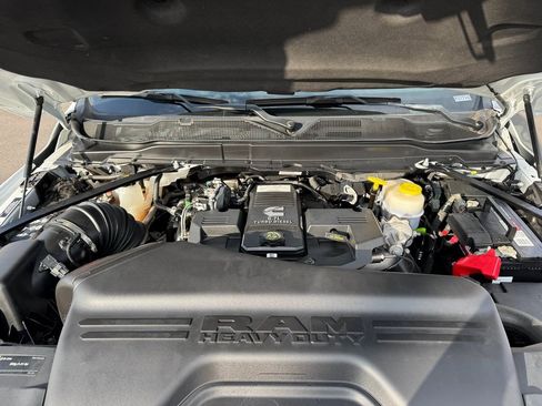 Used 2022 RAM 3500 Tradesman w/ Bed Utility Group image 10