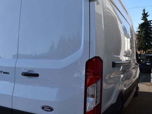 New 2026 Ford Transit 350 148 High Roof RWD image 7