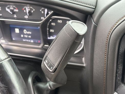 Used 2019 GMC Sierra 1500 AT4 w/ AT4 Premium Package image 23