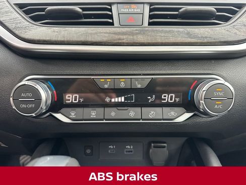 New 2025 Nissan Altima 2.5 SL image 22