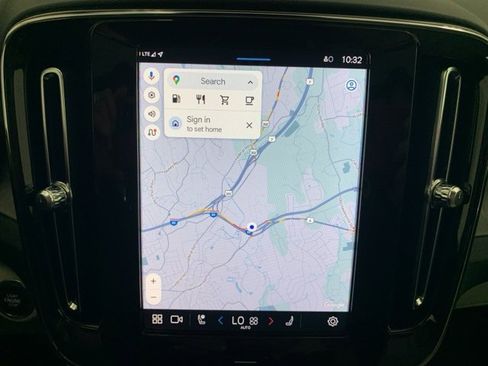 Certified 2023 Volvo XC40 B5 Plus w/ Driver Assist Package image 21