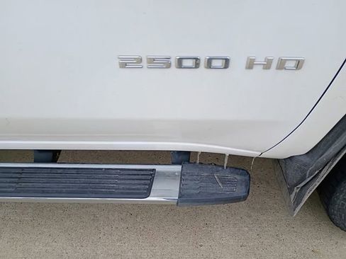 Used 2024 Chevrolet Silverado 2500 LTZ w/ LTZ Convenience Package image 17