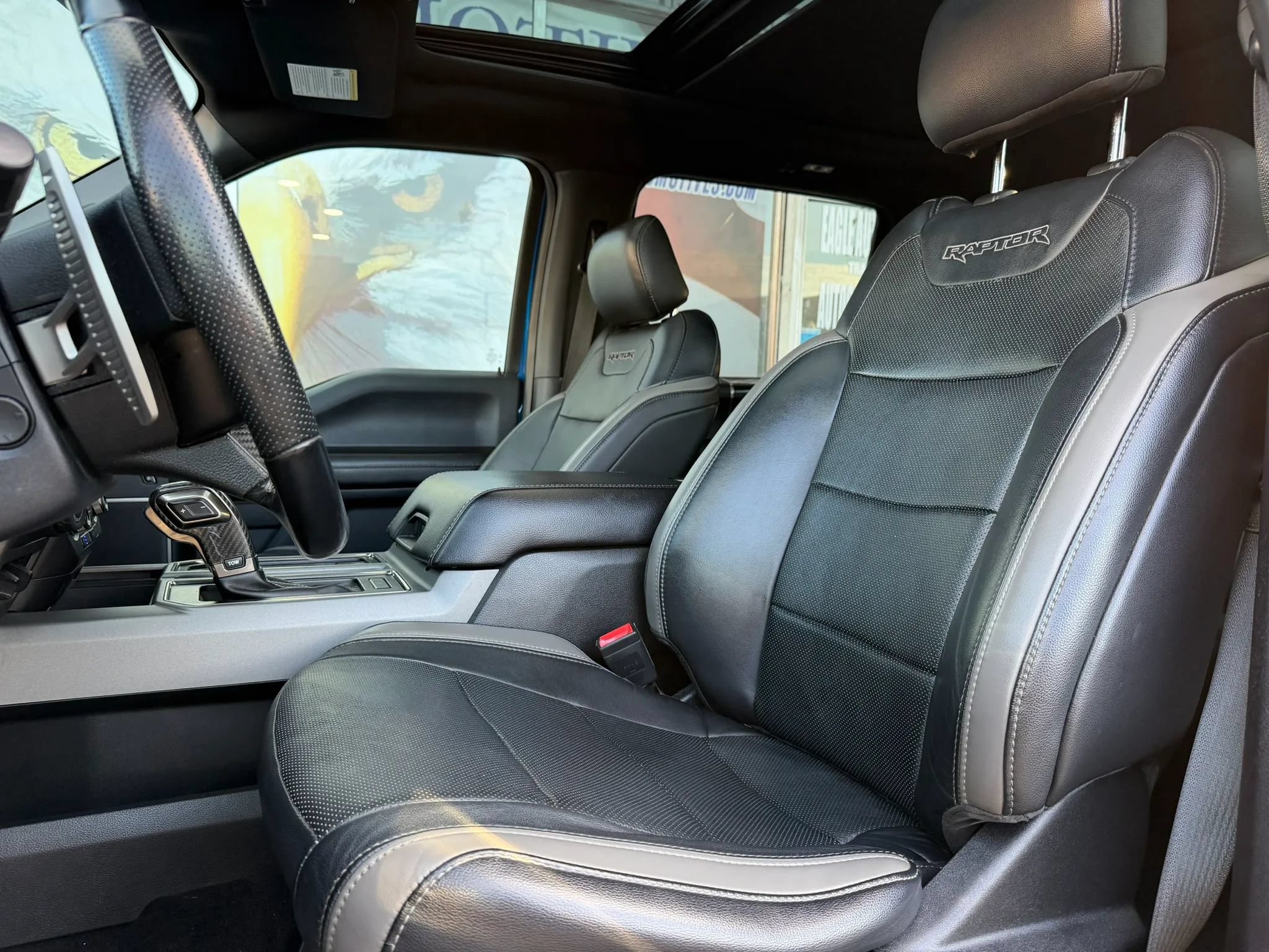 Used 2018 Ford F150 Raptor w/ Equipment Group 802A Luxury AWD/4WD image 10