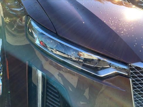 Used 2022 Cadillac XT6 Premium Luxury w/ Platinum Package image 28